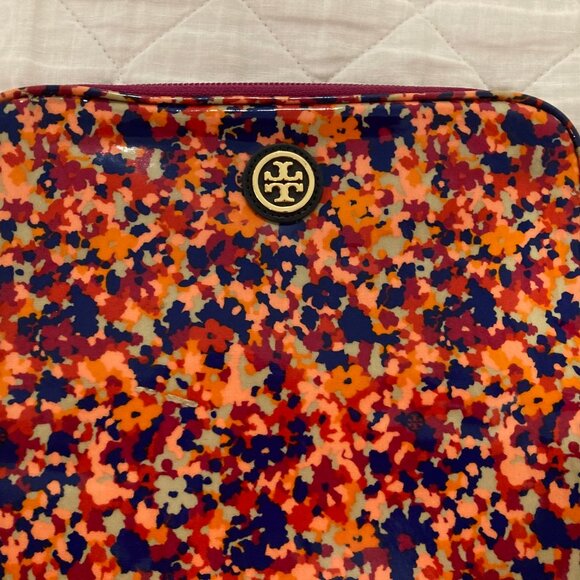 Tory Burch iPad, Kindle, Other Tablet Case Sleeve Pouch 8.5 x 10 inches - Picture 3 of 11
